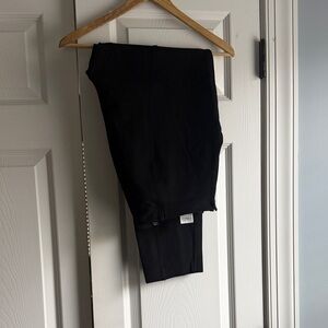 Jones New York Classic Black Apparel